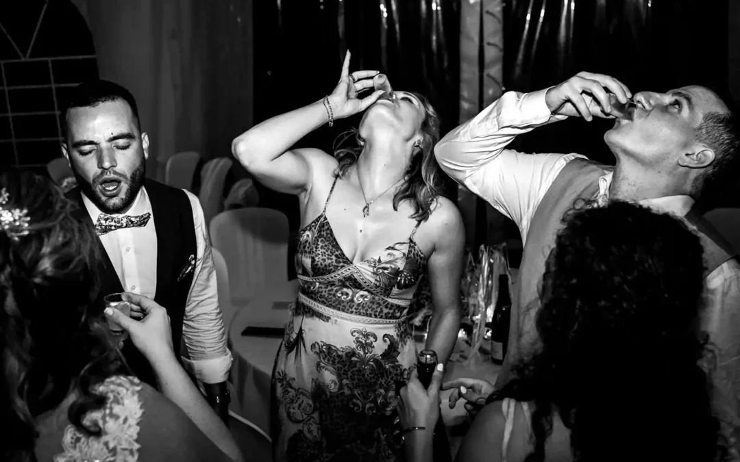 Photographe de mariage à Saint-Tropez : Immortalisez votre journée dans un cadre glamour et intemporel